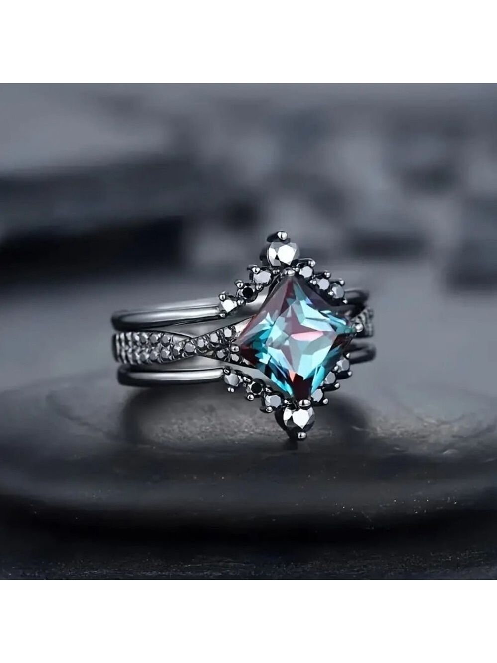 Stackable November birth stone set in alloy ring❤️❤️
